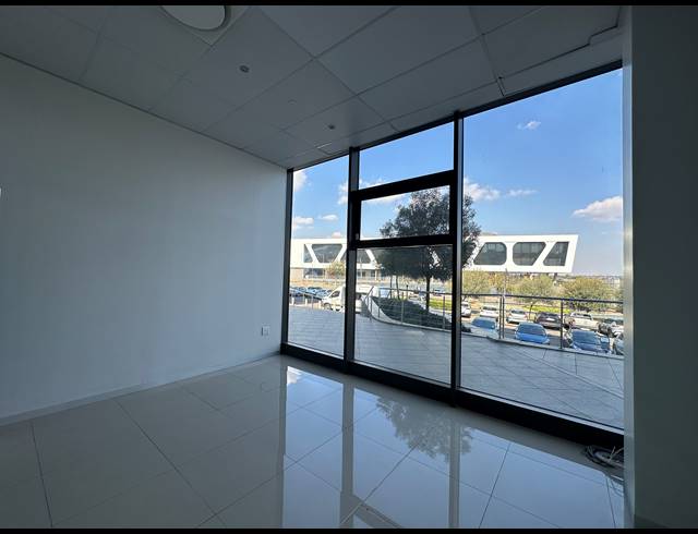 188.40M² OFFICE TO LET IN DORINGKLOOF